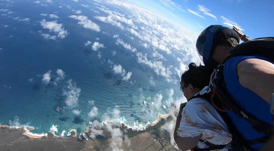 Tandem Skydive over the 12 Apostles - 10,000ft