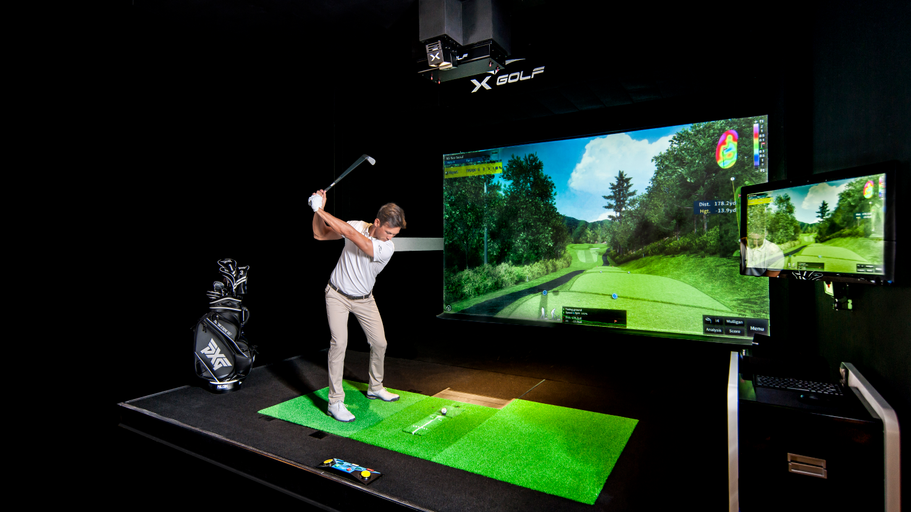 Indoor Golf Simulator with Pizza and Drink