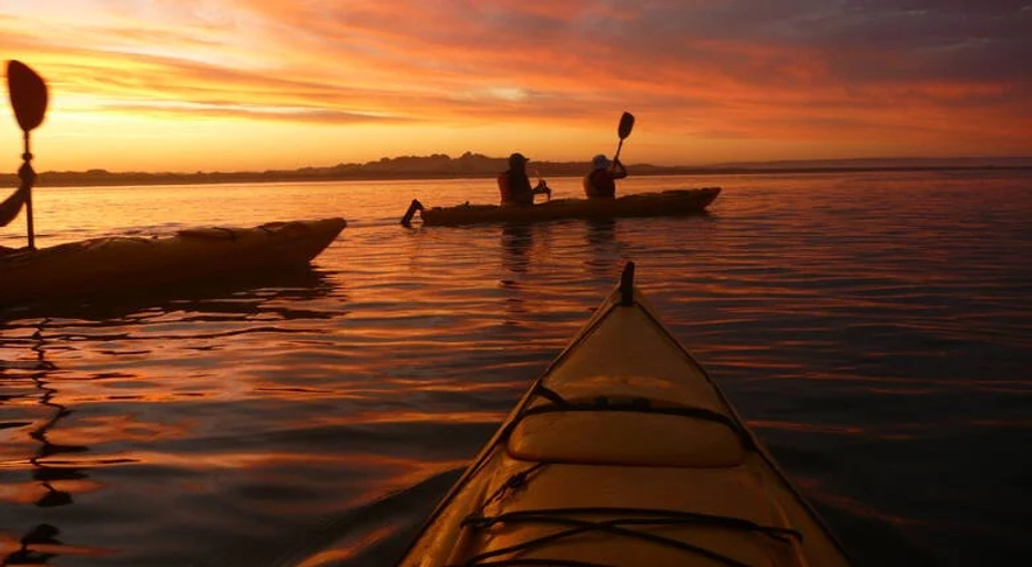 Experience Sunset Kayaking Tour with Picnic - 3 Hours
