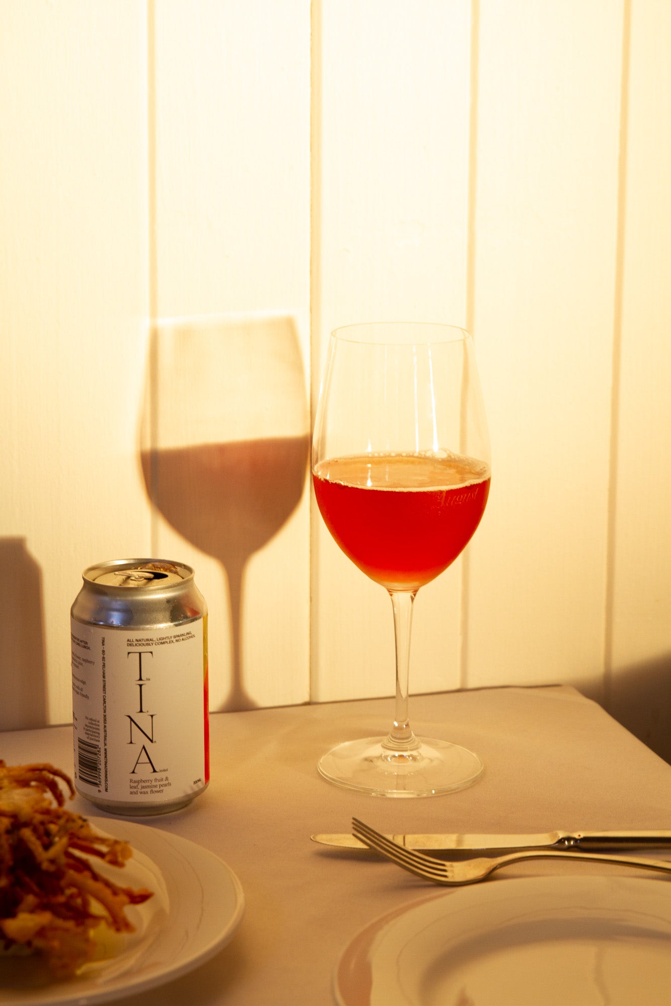 Tina Drinks 2.0 - Sparkling Raspberry, Jasmine & Waxflower 330
